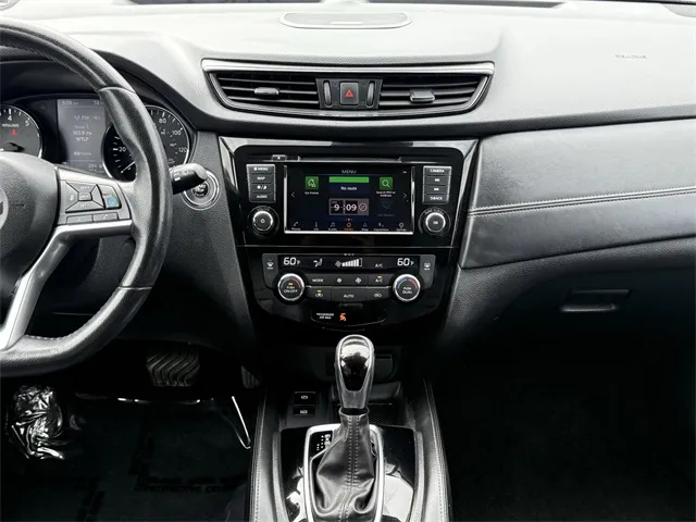 2019 Nissan Rogue SL photo 20