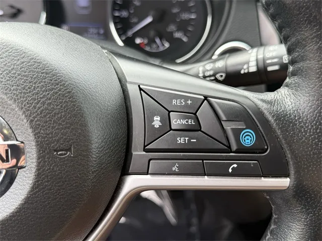 2019 Nissan Rogue SL photo 6