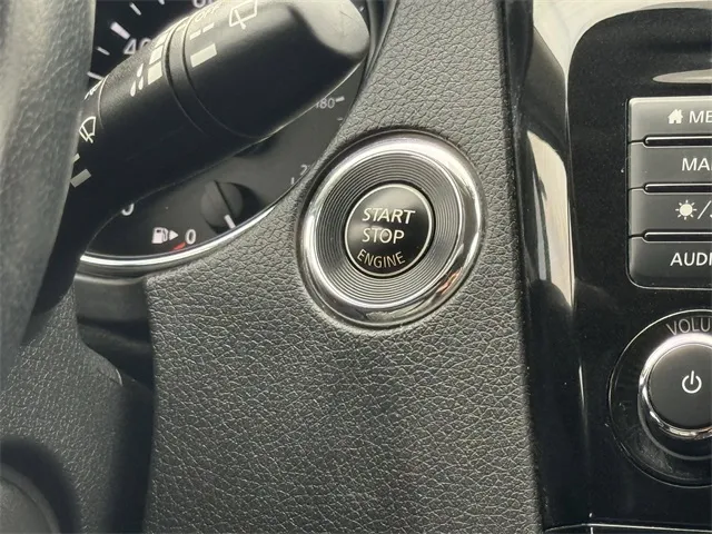 2019 Nissan Rogue SL photo 14