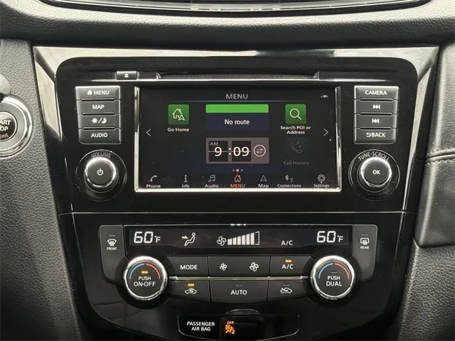 2019 Nissan Rogue SL photo 22