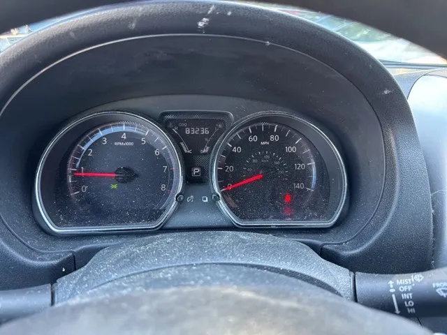2017 Nissan Versa 1.6 SV photo 2