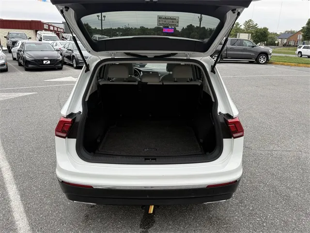 2021 Volkswagen Tiguan SE photo 12