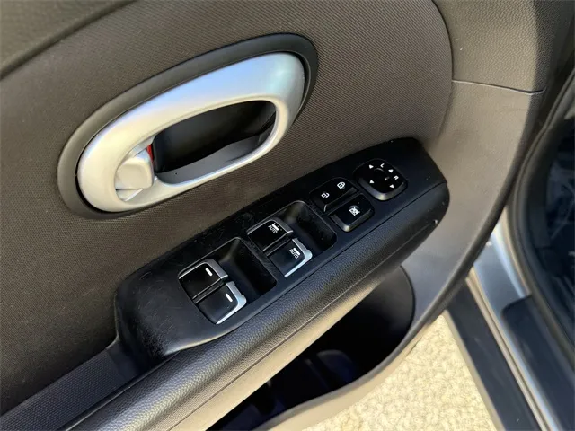 2018 Kia Soul Plus photo 5
