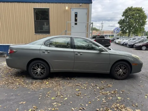 More photos of 2002 Lexus ES 300 at Hi Lo Auto Sales - Frederick - 355, MD