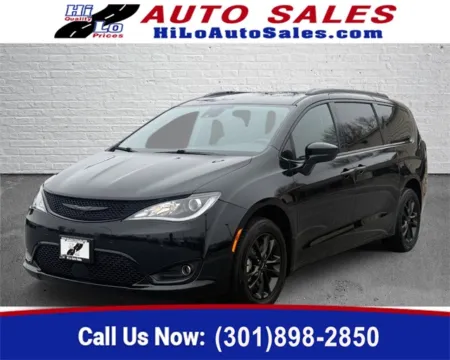 Black 2020 Chrysler Pacifica Launch Edition for sale in Frederick, MD