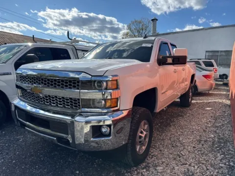 White 2019 Chevrolet Silverado 2500HD LT for sale in Frederick, MD