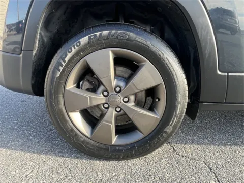 More photos of 2017 Jeep Cherokee 75th Anniversary Edition at Hi Lo Auto Sales - Frederick - 355, MD