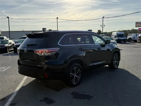More photos of 2016 Toyota Highlander XLE V6 at Hi Lo Auto Sales - Frederick - 355, MD