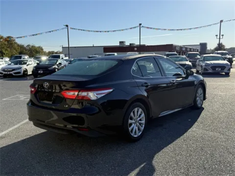 More photos of 2018 Toyota Camry LE at Hi Lo Auto Sales - Frederick - 355, MD