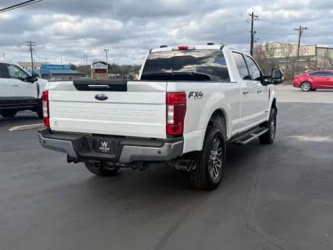 More photos of 2020 FORD F-250 SUPER DUT CREW CAB LARIAT 4X4 DIESEL at Antler Auto, TX