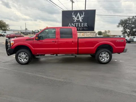 Photos of 2015 FORD F-350 SUPER DUT LARIAT for sale in Kerrville, TX at Antler Auto