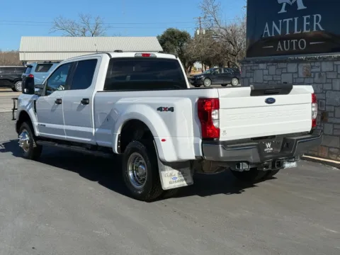 Another view of 2021 FORD F-350 SUPER DUT CREW CAB 4X4 DIESEL for sale in Kerrville, TX at Antler Auto