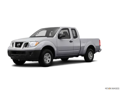 Silver 2013 NISSAN FRONTIER SV V6 for sale in Kerrville, TX