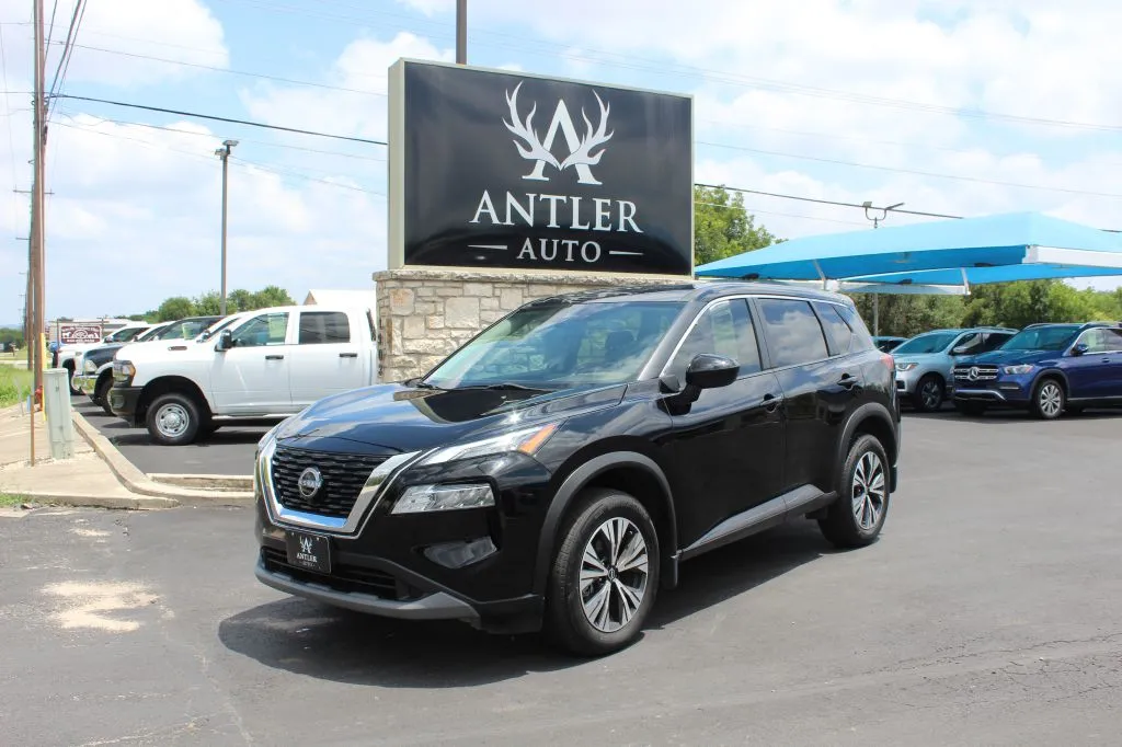 Black 2023 NISSAN ROGUE SV for sale in Kerrville, TX