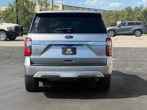 More photos of 2020 FORD EXPEDITION LIMITED at Antler Auto, TX