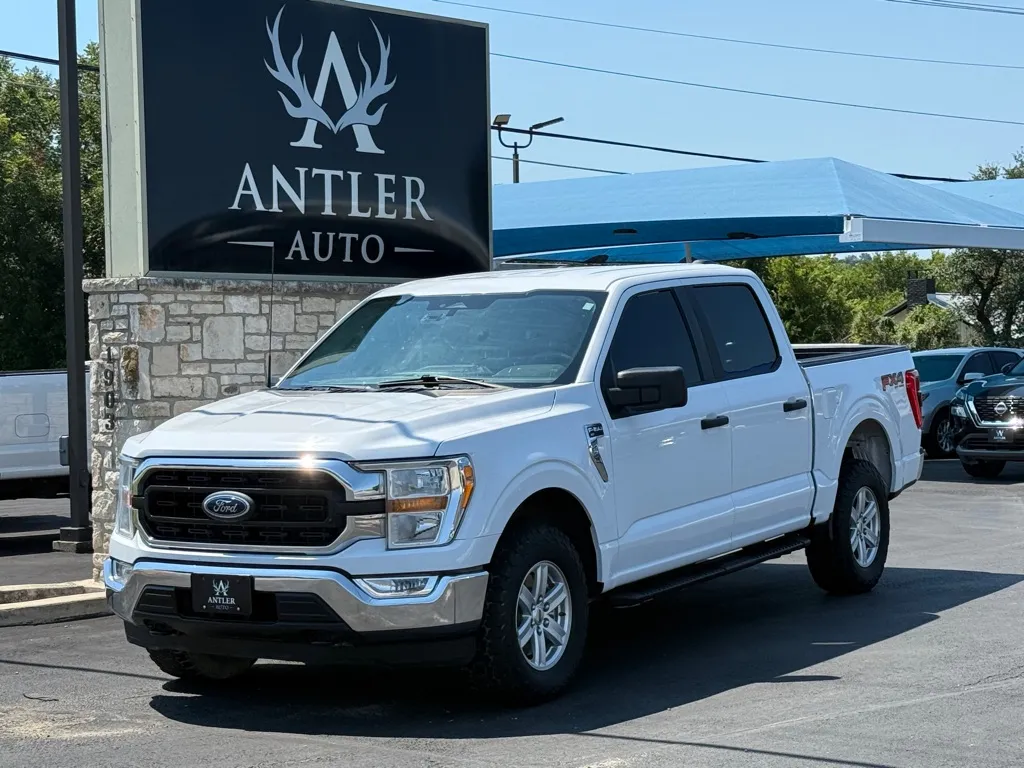 White 2022 FORD F-150 XLT for sale in Kerrville, TX