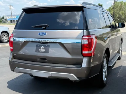 More photos of 2018 FORD EXPEDITION XLT at Antler Auto, TX