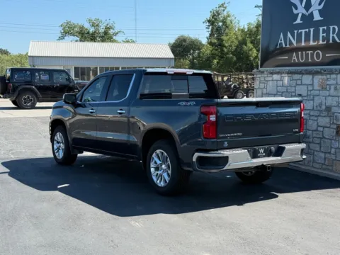 Another view of 2019 CHEVROLET SILVERADO 1500 LTZ for sale in Kerrville, TX at Antler Auto