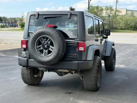 More photos of 2018 JEEP WRANGLER UNLIMI SPORT at Antler Auto, TX