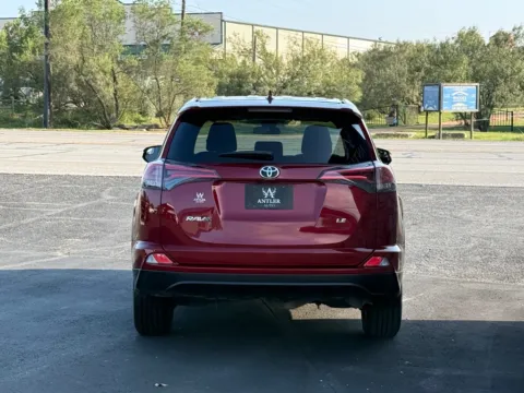 More photos of 2018 TOYOTA RAV4 LE at Antler Auto, TX