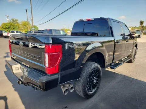 Another view of 2020 FORD F-250 SUPER DUT LARIAT for sale in Kerrville, TX at Antler Auto