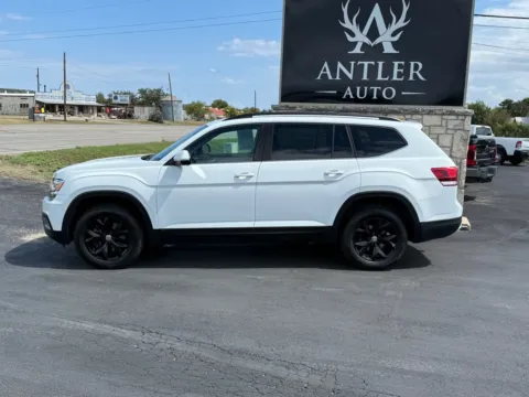 Photos of 2020 VOLKSWAGEN ATLAS for sale in Kerrville, TX at Antler Auto