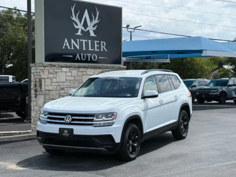 White 2020 VOLKSWAGEN ATLAS for sale in Kerrville, TX