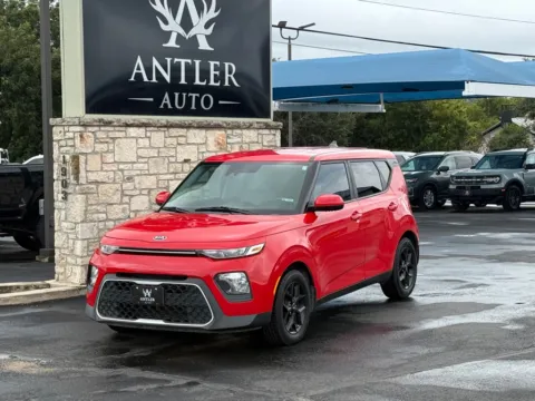 Red 2020 KIA SOUL S for sale in Kerrville, TX