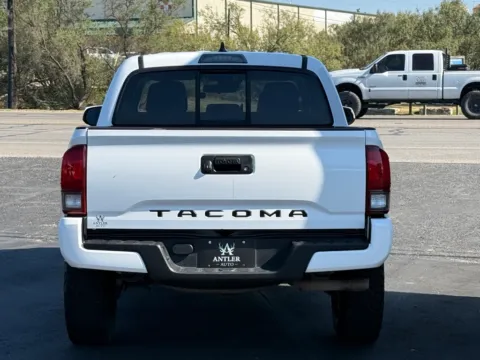 More photos of 2020 TOYOTA TACOMA SR at Antler Auto, TX