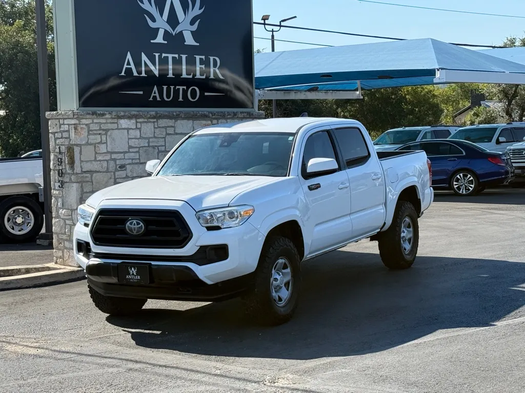 White 2020 TOYOTA TACOMA SR for sale in Kerrville, TX