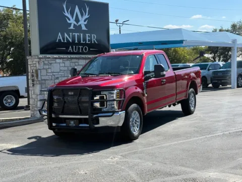 Red 2018 FORD F-250 SUPER DUT XLT for sale in Kerrville, TX