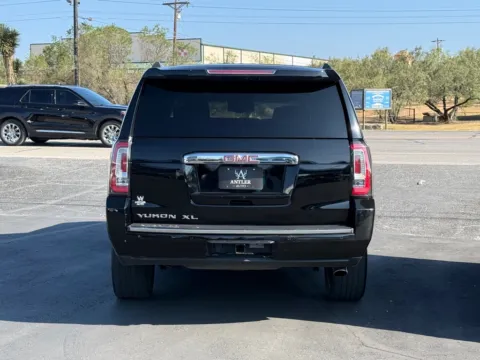 More photos of 2019 GMC YUKON XL DENALI at Antler Auto, TX