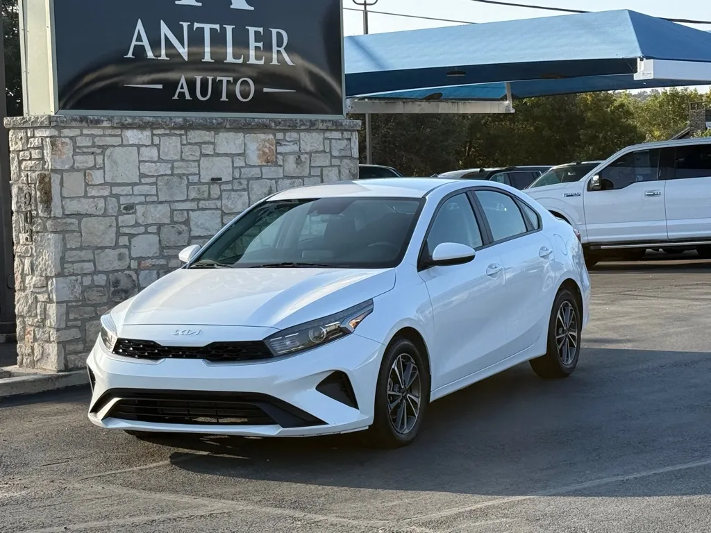 2022 Kia FORTE LXS
