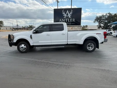 Photos of 2022 FORD F-350 SUPER DUT LARIAT for sale in Kerrville, TX at Antler Auto