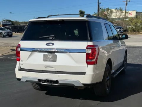 More photos of 2019 FORD EXPEDITION XLT at Antler Auto, TX