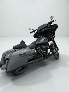 More photos of 2021 Harley-Davidson Street Glide Special at Jeremy Franklin Mitsubishi, MO