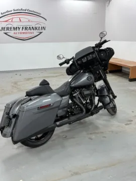 More photos of 2021 Harley-Davidson Street Glide Special at Jeremy Franklin Mitsubishi, MO