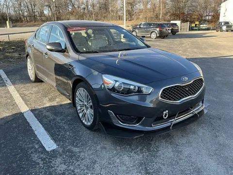 Gray 2015 Kia Cadenza Limited for sale in Kansas City, MO