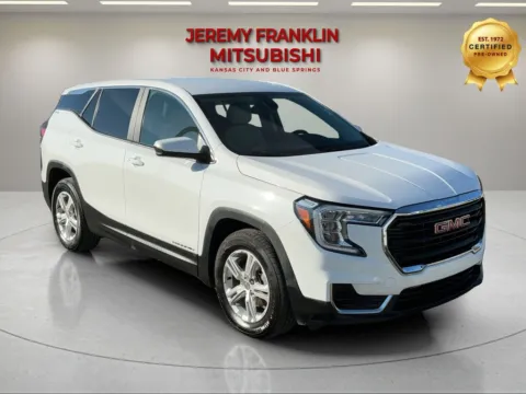 White 2024 GMC Terrain SLE for sale in Kansas City, MO