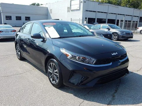 Black 2024 Kia Forte LXS for sale in Kansas City, MO
