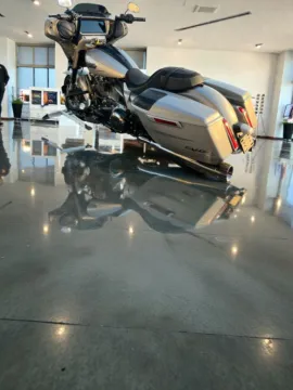 More photos of 2023 Harley-Davidson Street Glide CVO at Jeremy Franklin Mitsubishi, MO