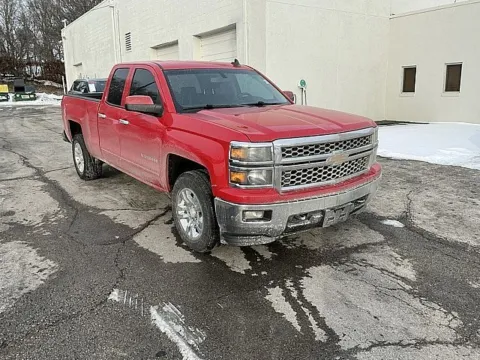Red 2015 Chevrolet Silverado 1500 LT for sale in Kansas City, MO