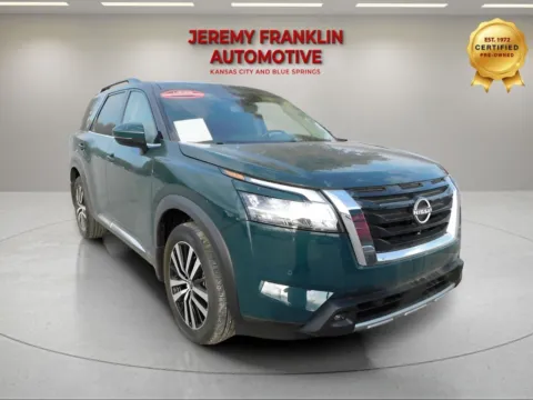 Black 2023 Nissan Pathfinder Platinum for sale in Kansas City, MO