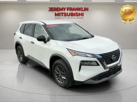 White 2023 Nissan Rogue S for sale in Kansas City, MO