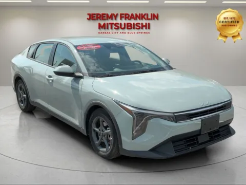 Gray 2025 Kia K4 LXS for sale in Kansas City, MO