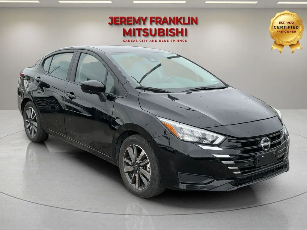 Black 2025 Nissan Versa 1.6 SV for sale in Kansas City, MO