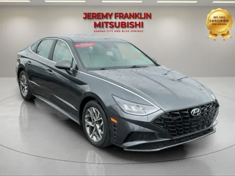 Gray 2022 Hyundai Sonata SEL for sale in Kansas City, MO