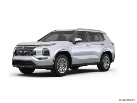 Silver 2022 Mitsubishi Outlander ES for sale in Kansas City, MO