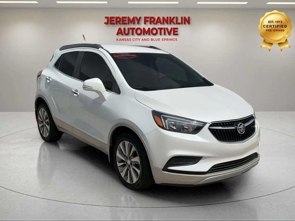 2018 Buick Encore Preferred's photo