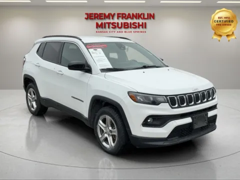 White 2023 Jeep Compass Latitude for sale in Kansas City, MO
